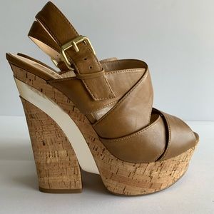Dolce Vita Size 10 Camel color Platform Sandals